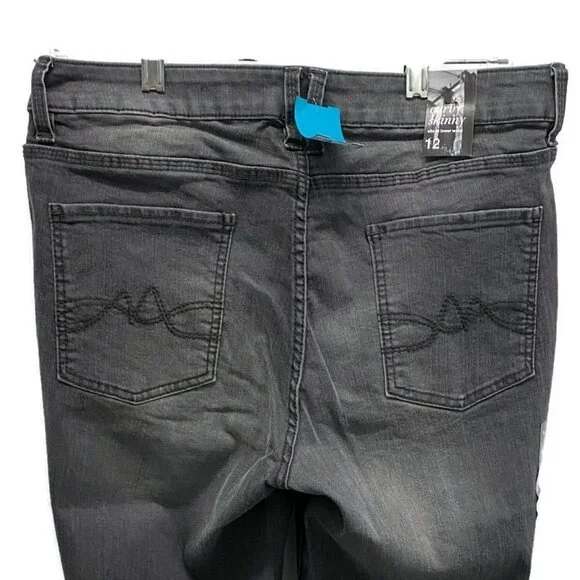 New York & Company Light Gray Mid-Rise Jeans - Picture 3 of 3